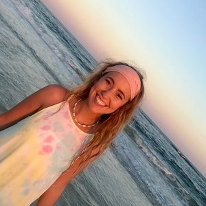 Meet your Posher, Carley